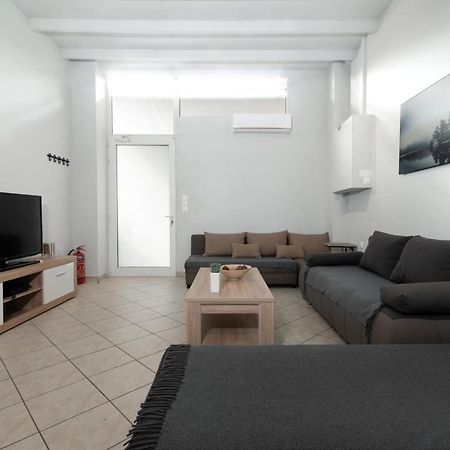 Spacious Apartment-600M From The Subway Atina Dış mekan fotoğraf