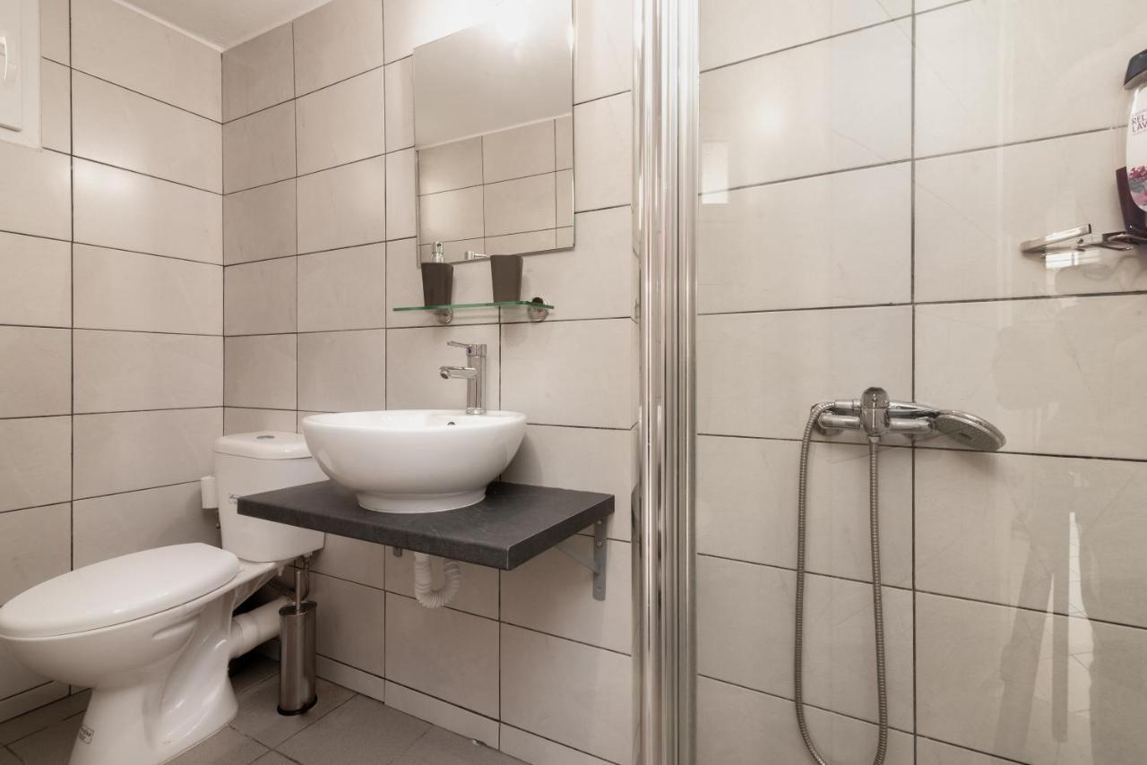 Spacious Apartment-600M From The Subway Atina Dış mekan fotoğraf
